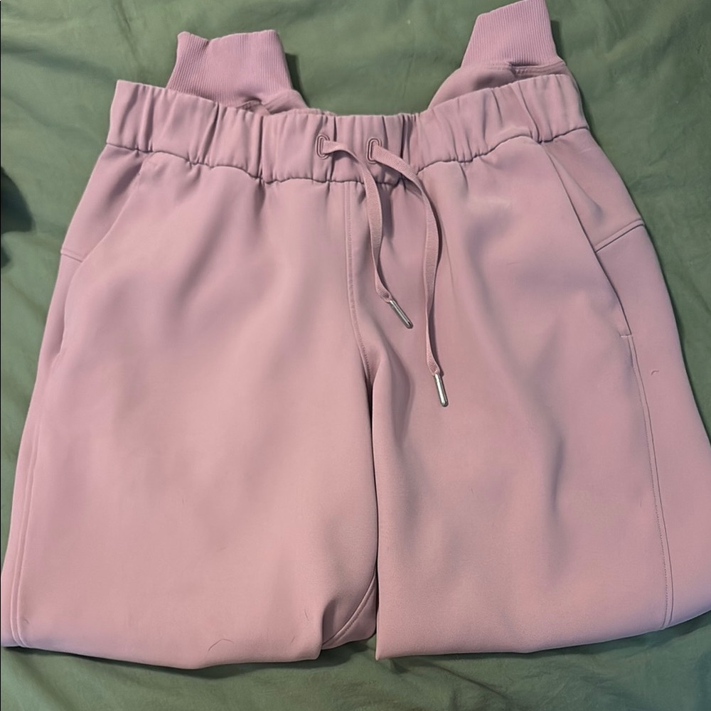 Lululemon on the fly pink joggers
